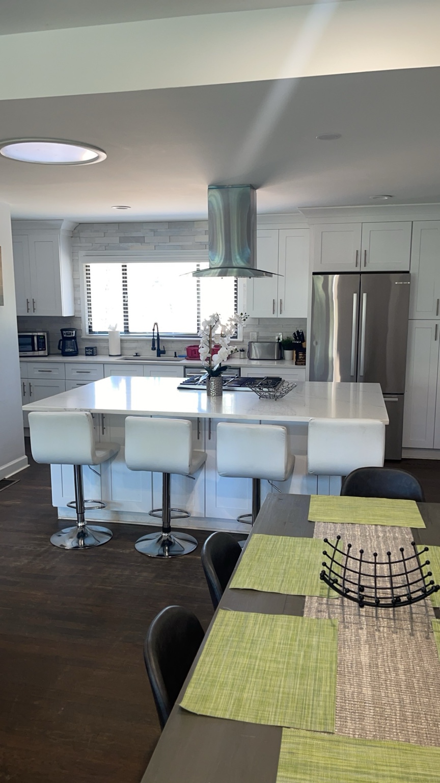 Kitchen or interior detail cleaning photo